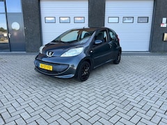 Peugeot 107 - 1.0-12V XS