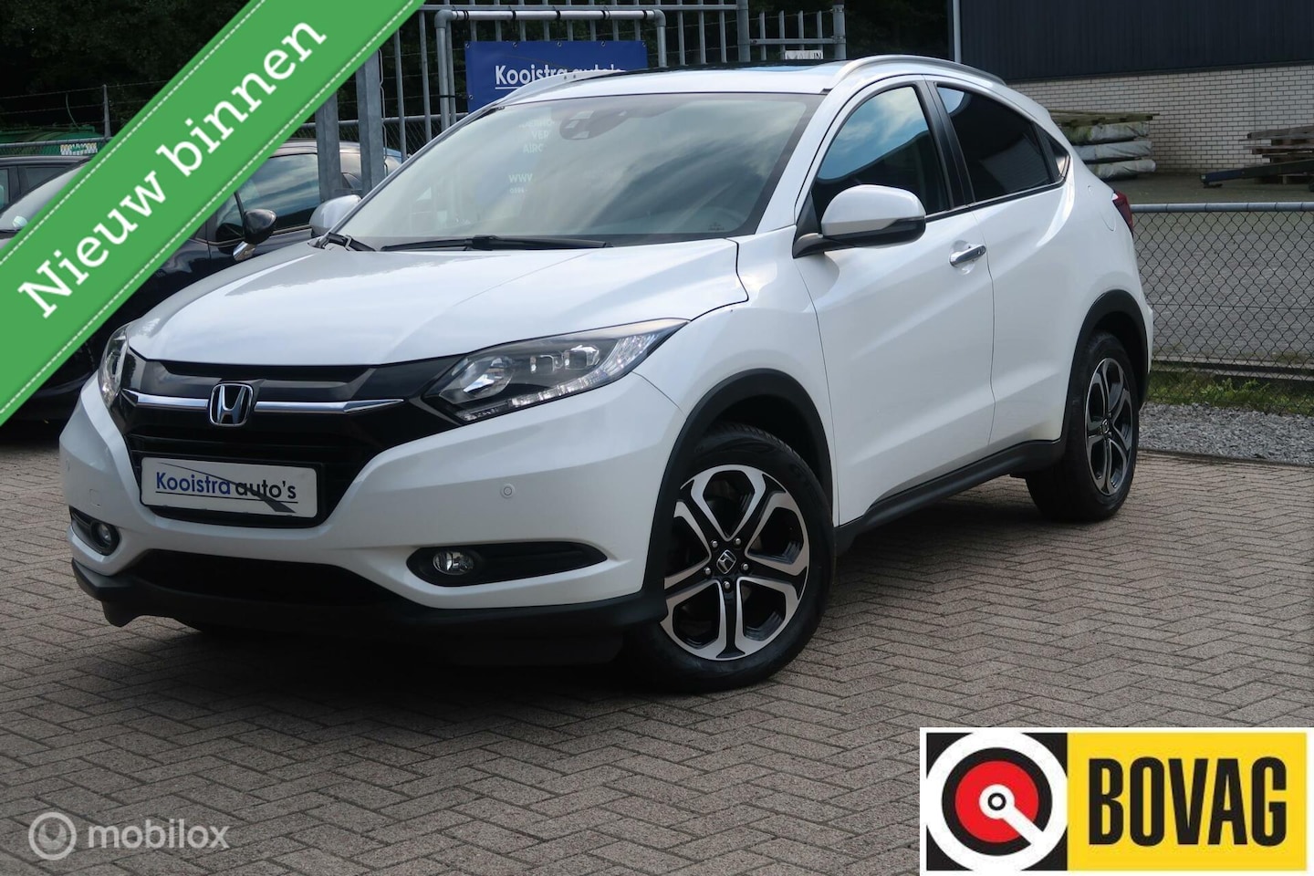 Honda HR-V - 1.5 i-VTEC Executive AFNEEMBARE TREKHAAK, PANO - AutoWereld.nl