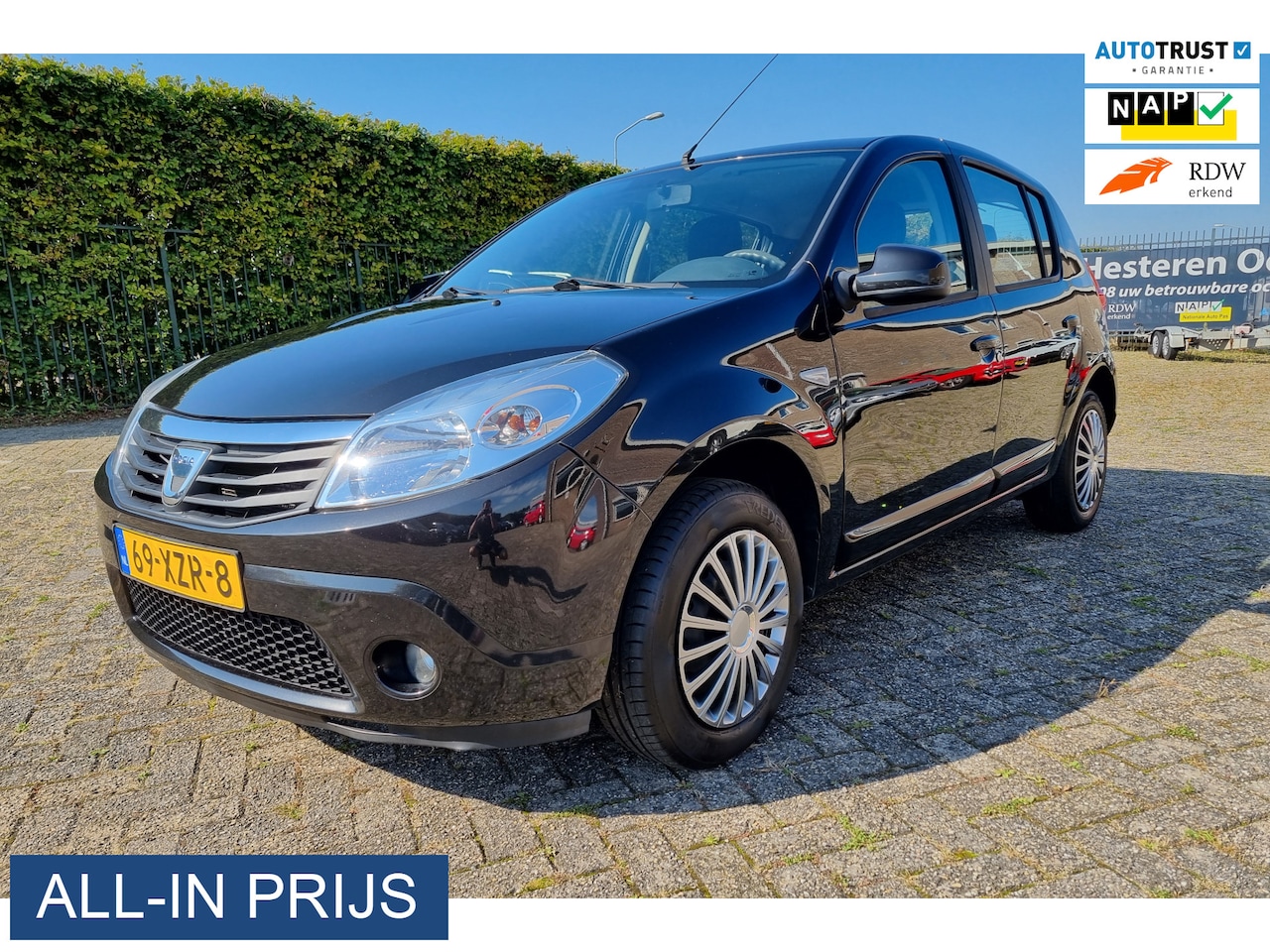 Dacia Sandero - 1.2 Lauréate AIRCO | NIEUWE DISTRIBUTIE | NIEUWE APK! - AutoWereld.nl