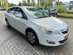 Opel Astra Sports Tourer - 1.3 CDTi S/S Cosmo