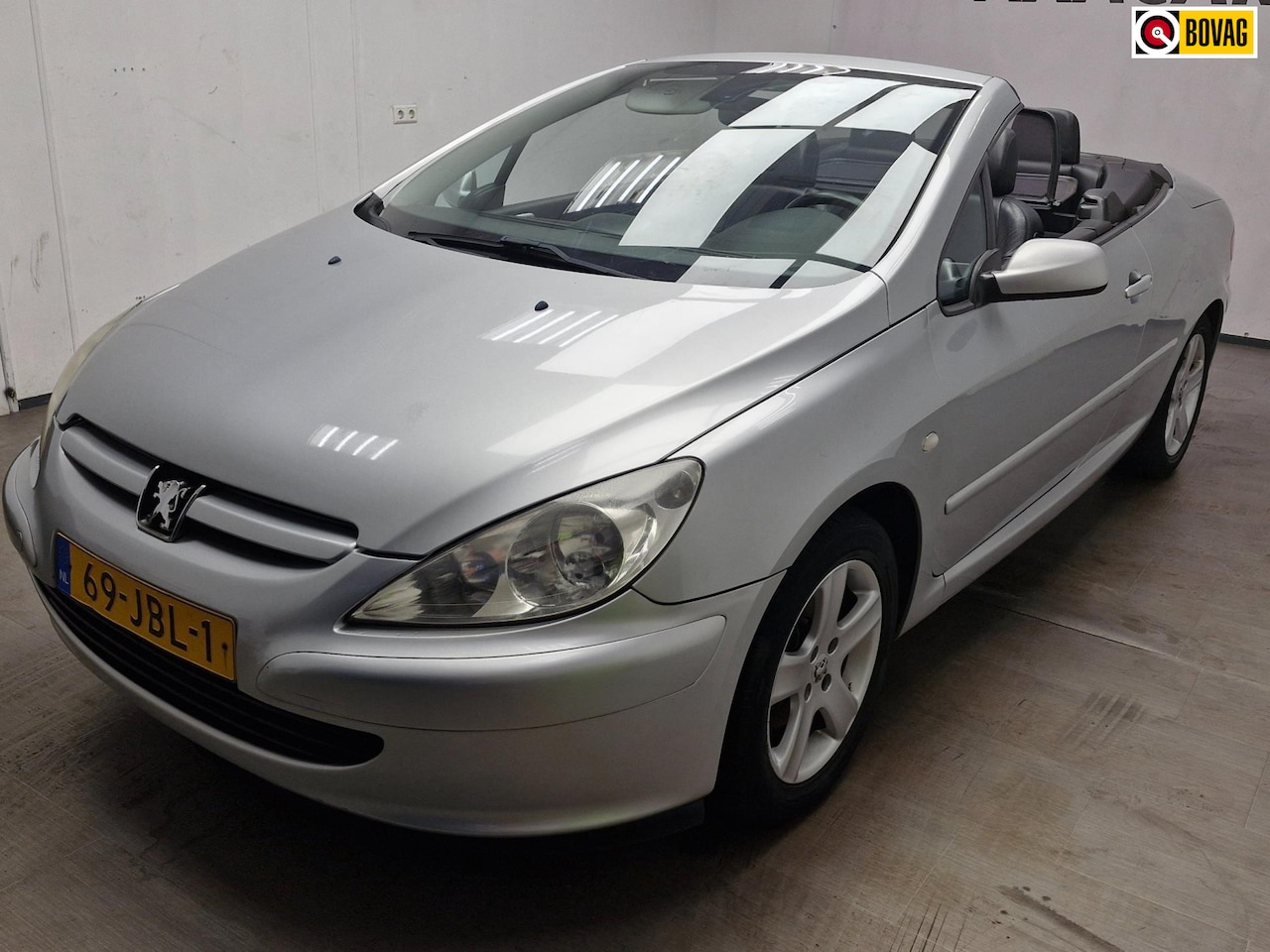 Peugeot 307 CC - 2.0-16V UNIEKE KM ! NETTE AUTO ! LEER ! NIEUWE APK ! - AutoWereld.nl