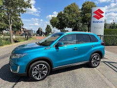 Suzuki Vitara - 1.4 Boosterjet Style Smart Hybrid // 1500 kilo trekgewicht // Nieuwstaat // Snel te rijden