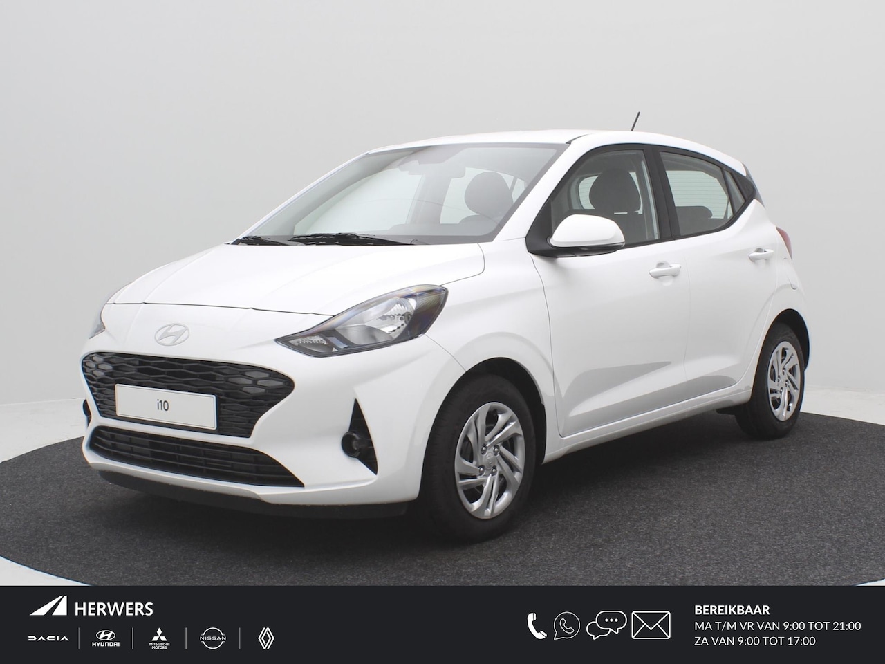 Hyundai i10 - Comfort / € 1500,- Voordeel / €18.595 Rijklaar / Direct Leverbaar /  AppleCar Play & Andro - AutoWereld.nl