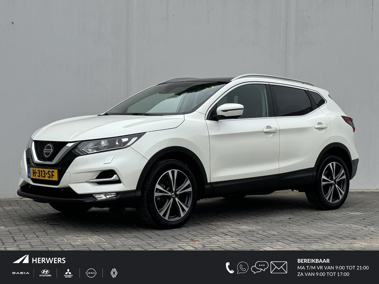 Nissan Qashqai - 1.3 DIG-T N-Connecta / Panoramadak / Stoel- en voorruitverwarming / Trekhaak (1300 KG) / N - AutoWereld.nl