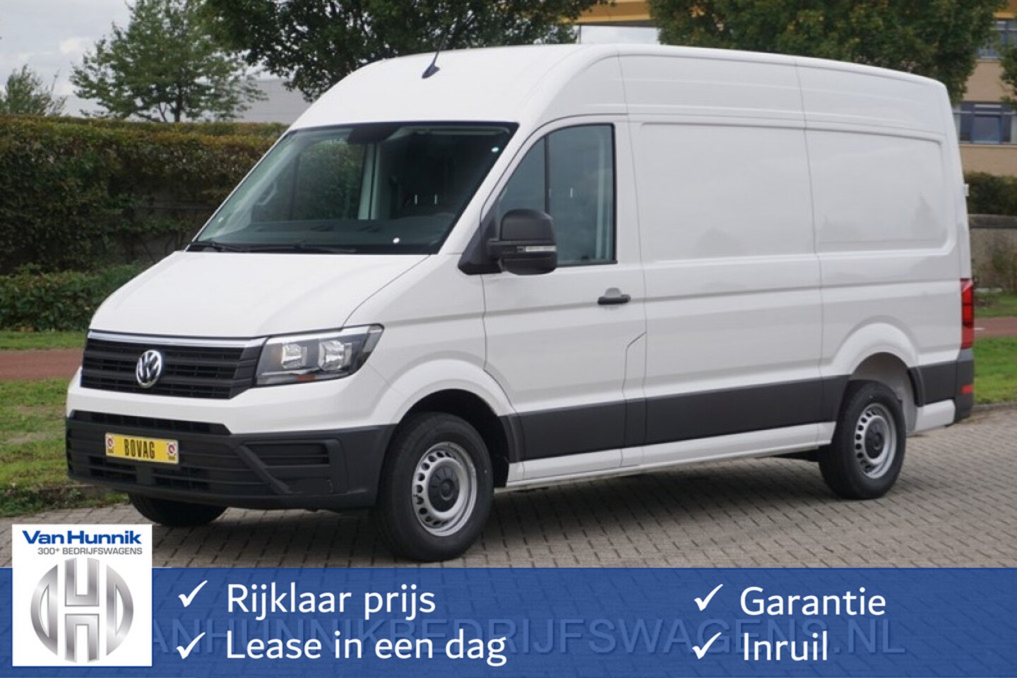 Volkswagen Crafter - 35 2.0 177 L3H3 AUT Airco, Navi, Camera, Cruise, Gev. Stoel 270Gr Deur!! NR. C01* - AutoWereld.nl