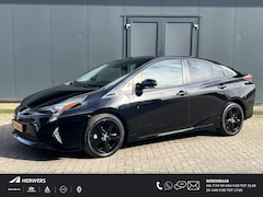 Toyota Prius - 1.8 First Edition Automaat / Navigatie / Cruise Control / Climate Control / Stoelverwarmin