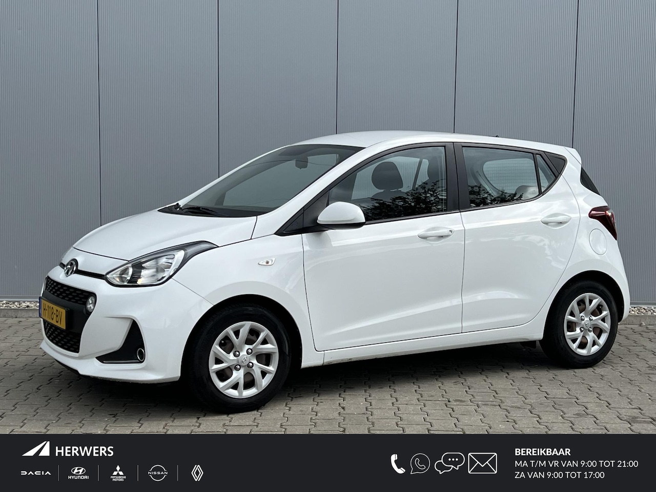 Hyundai i10 - 1.0i Comfort / Airconditioning / Navigatie - AutoWereld.nl