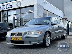 Volvo S60 - 2.4 Drivers Edition YOUNGTIMER/LEDER/RTI/PDC