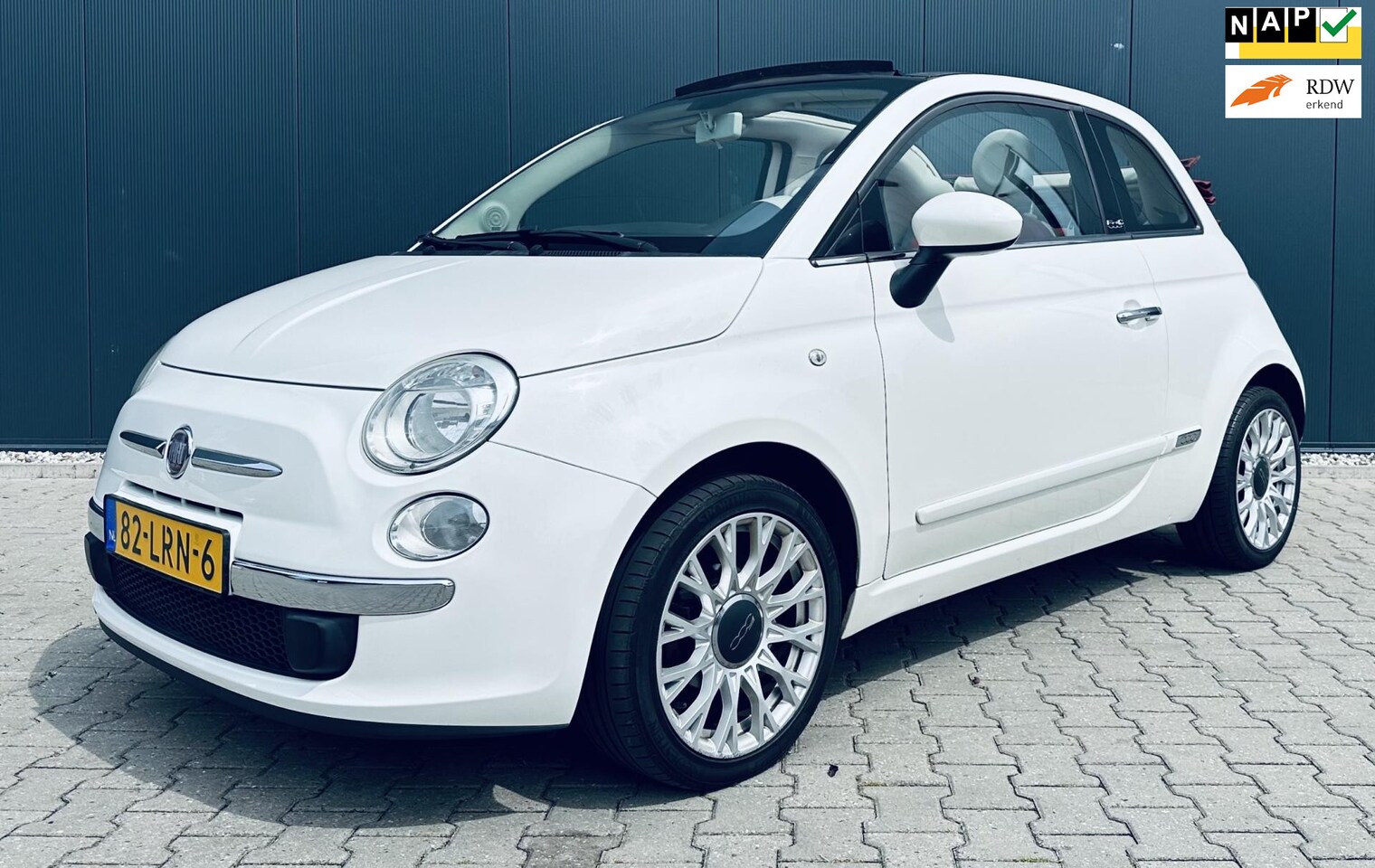 Fiat 500 C - 1.2 Lounge Airco Automaat Leder Cabrio NAP PDC - AutoWereld.nl