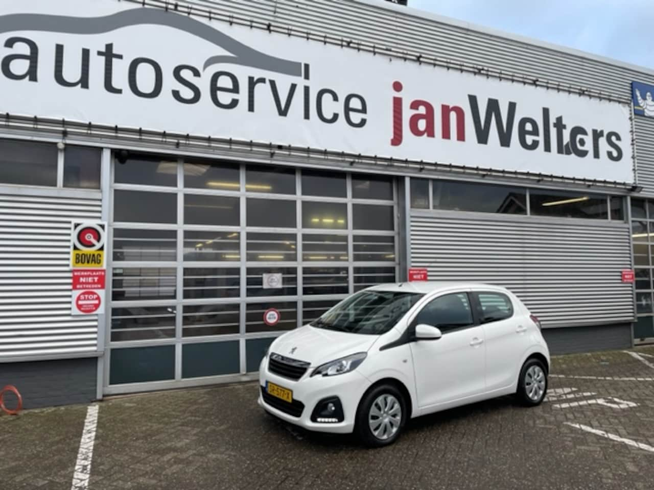 Peugeot 108 - 1.0 e-VTi 68pk 5-drs Active / Airco / 27.485km - AutoWereld.nl