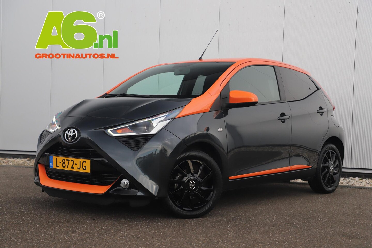 Toyota Aygo - 1.0 VVT-i x-JBL Automaat Carplay Android Navigatie Achteruitrijcamera 14 inch LMV Clima Ai - AutoWereld.nl