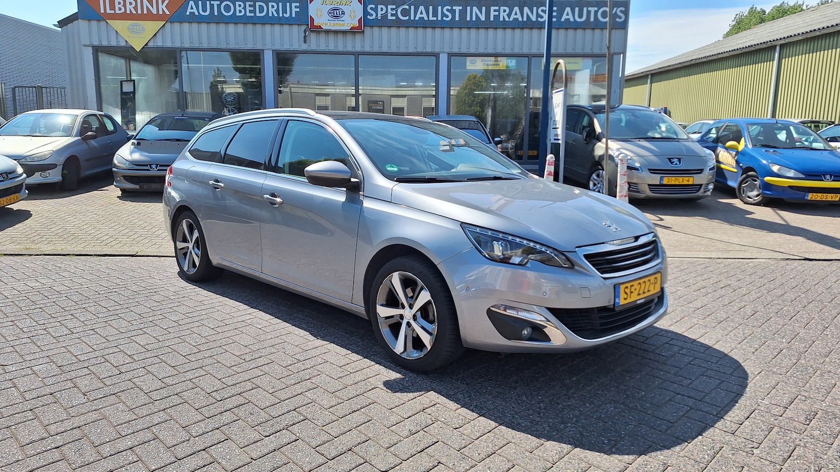 Peugeot 308 SW - 1.2 PureTech 130pk S&S GT-line half leder, camera, navigatie, trekhaak - AutoWereld.nl