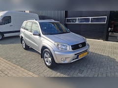 Toyota RAV4 - 2.0-16V VVT-i Sol 4x4 Airco