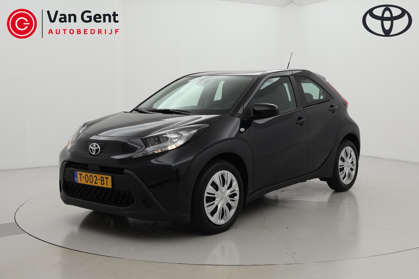 Toyota Aygo X - 1.0 VVT-i MT play 1.0 VVT-i MT play - AutoWereld.nl