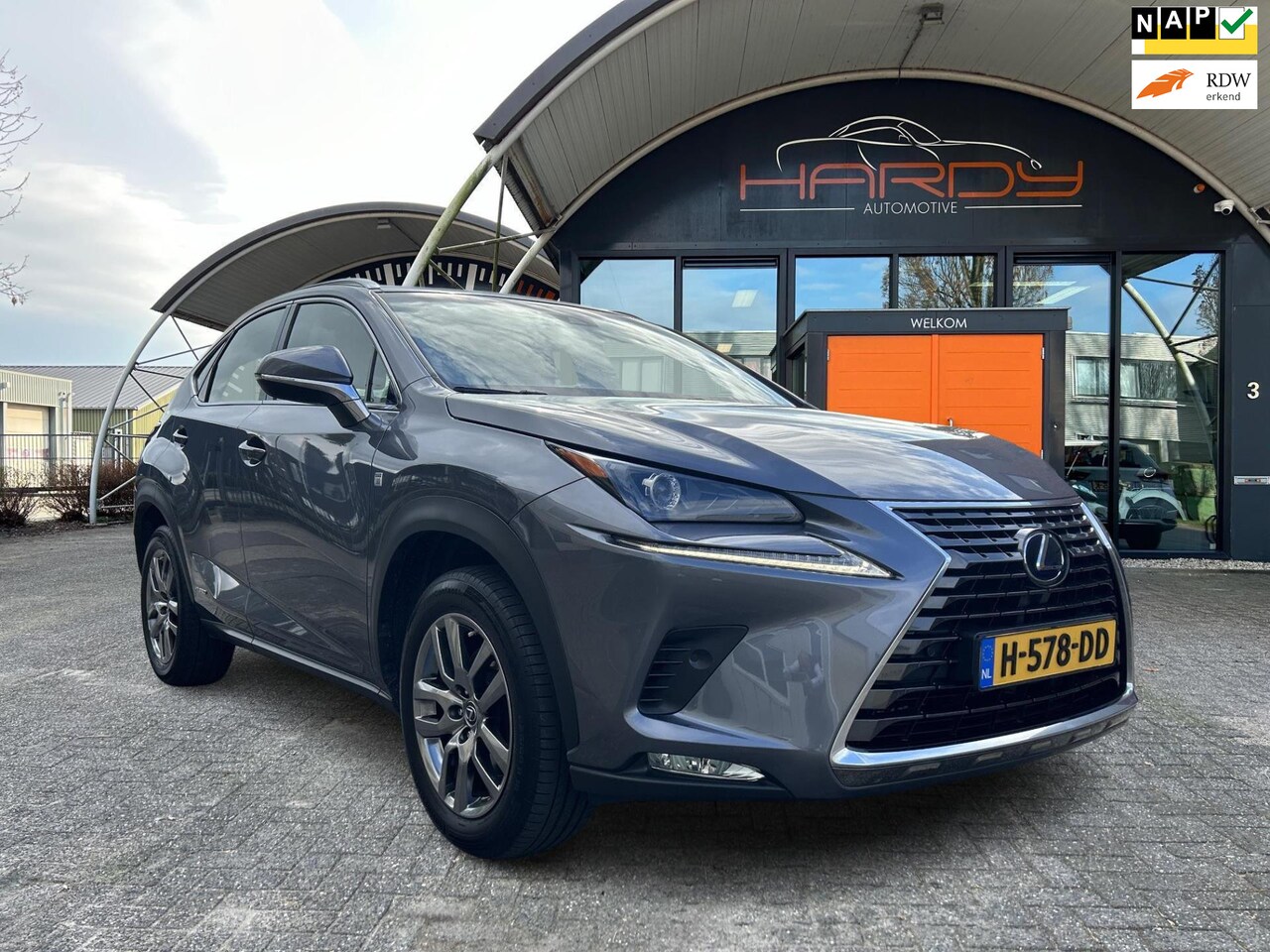 Lexus NX - 300h AWD 30Edition NL-Auto Trekhaak Rijklaarprijs! - AutoWereld.nl