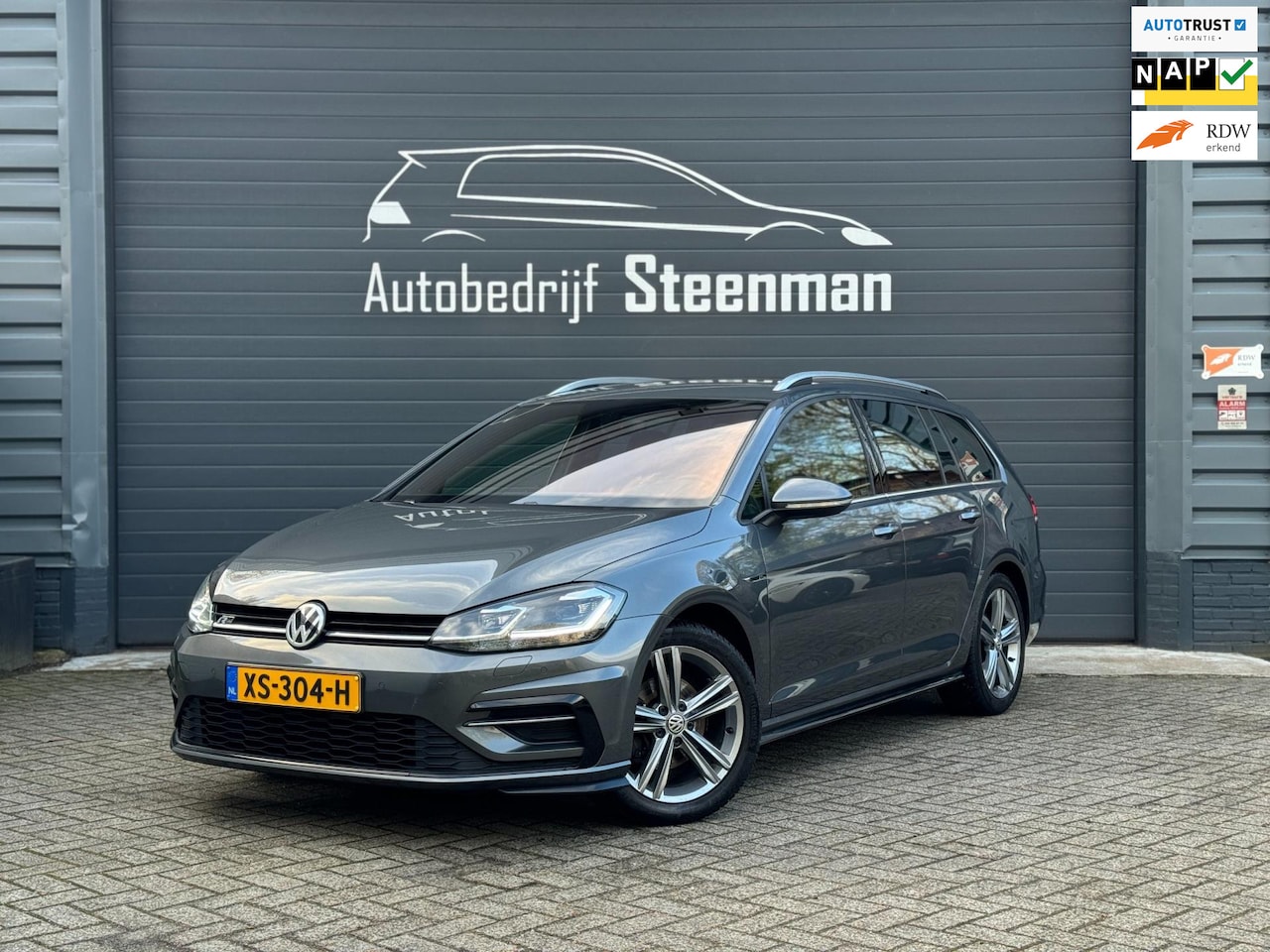 Volkswagen Golf Variant - 1.5 TSI Highline Business R-Line - AutoWereld.nl