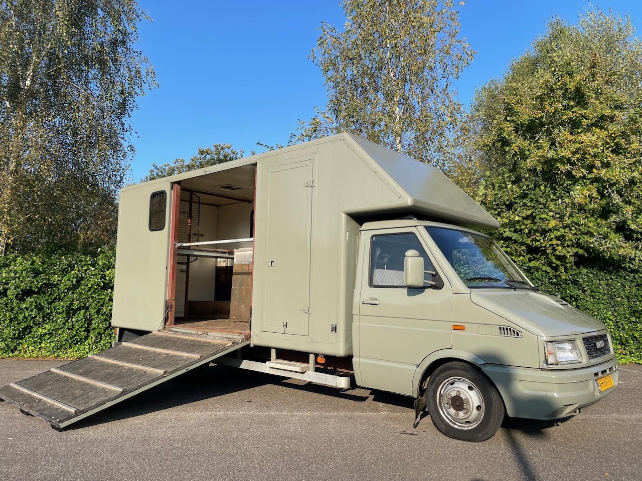 Iveco Daily - Paardenwagen Horsetruck 2paards - AutoWereld.nl