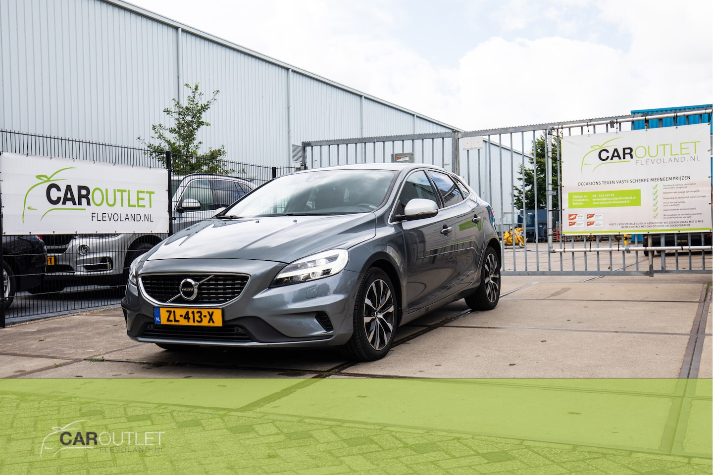 Volvo V40 - 1.5 T3 Polar+ Sport AUTOMAAT R-Desgin Zeer nette goed onderhouden Volvo V40 Lederen bekled - AutoWereld.nl