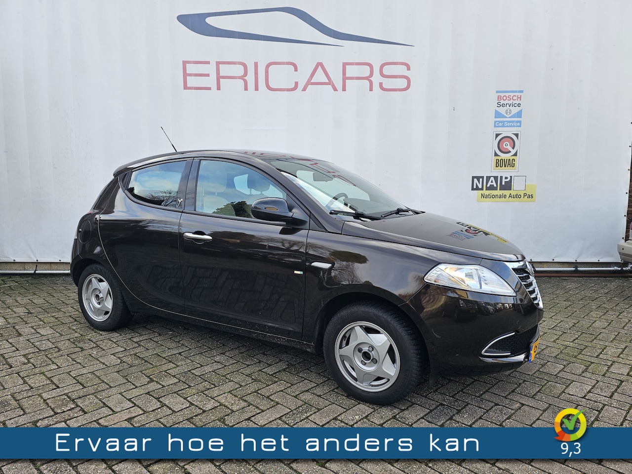 Lancia Y(psilon) - Ypsilon 0.9 TwinAir Gold LEDER PDC LM CC AUTOMAAT - AutoWereld.nl