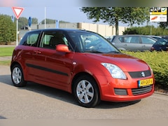 Suzuki Swift - 1.3i 16v COMFORT-uitv/ZWART DAK/AIRCONDITIONING/LM-VELGEN/TREKHAAK/MP3+AUX/nweAPK/ZEER NET