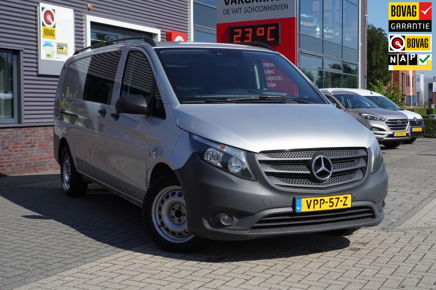 Mercedes-Benz Vito - 114 CDI Extra Lang / 2 SCHUIFDEUREN / Trekhaak / Airco - AutoWereld.nl