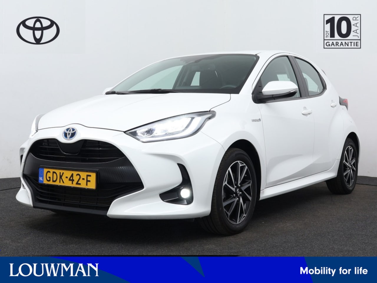 Toyota Yaris - 1.5 Hybrid Dynamic Limited | Apple CarPlay | Camera | LM Velgen | - AutoWereld.nl