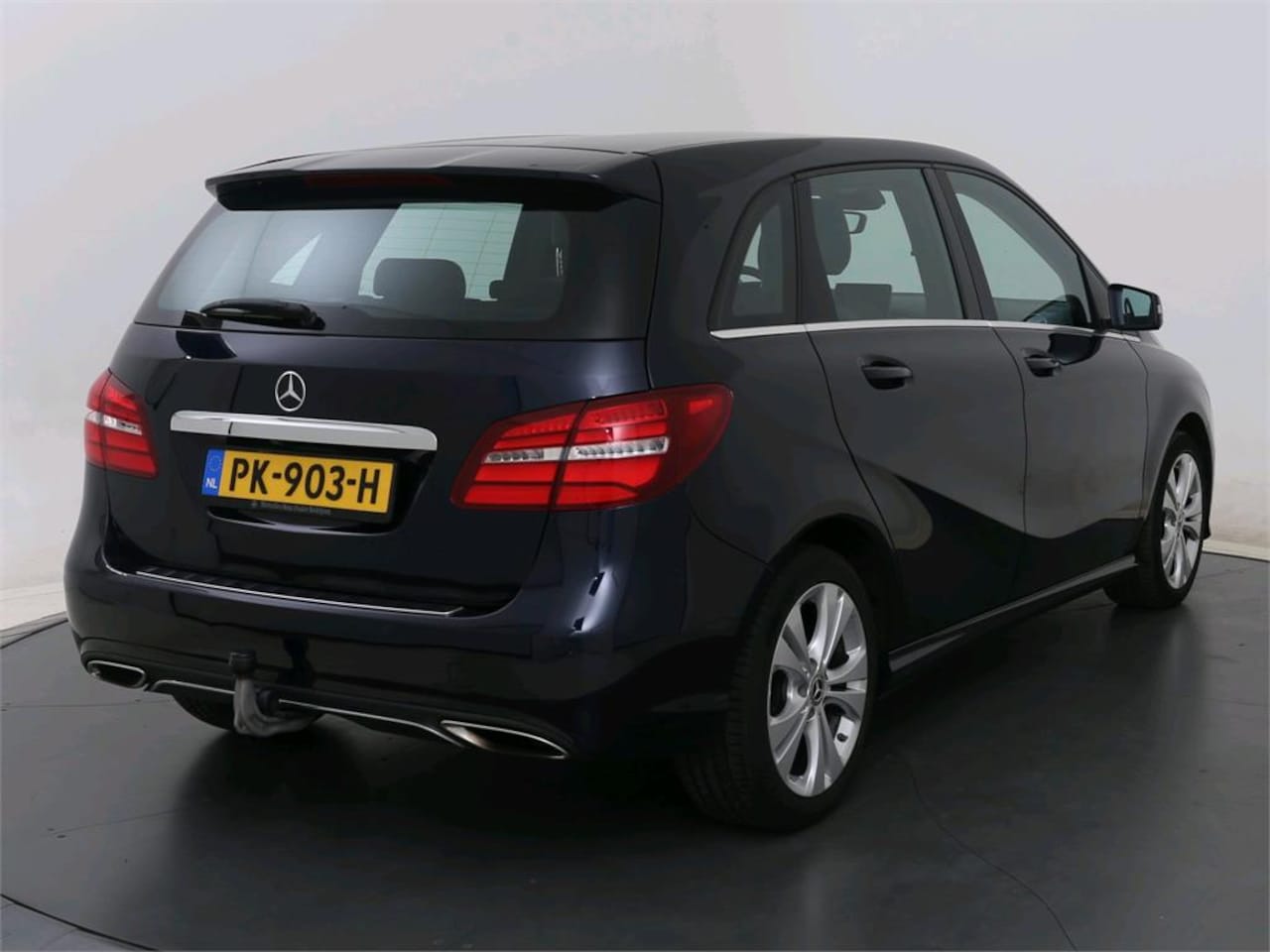 Mercedes-Benz B-klasse - B180 122PK 7G-DCT Urban Ambition