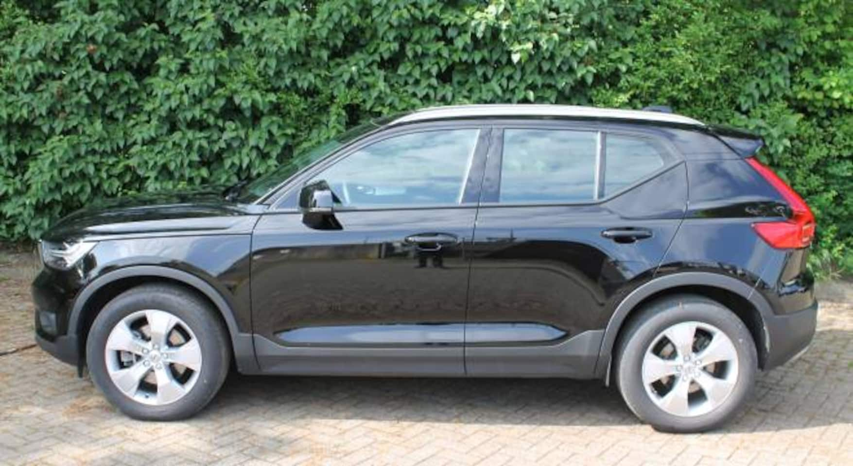 Volvo XC40 - B4 197pk Geartronic Mild Hybrid Momentum Pro