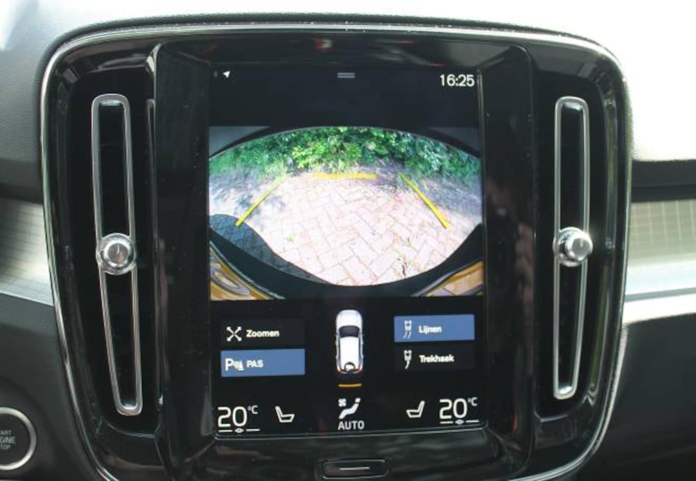 Volvo XC40 - T4 190pk Geartronic R-Design
