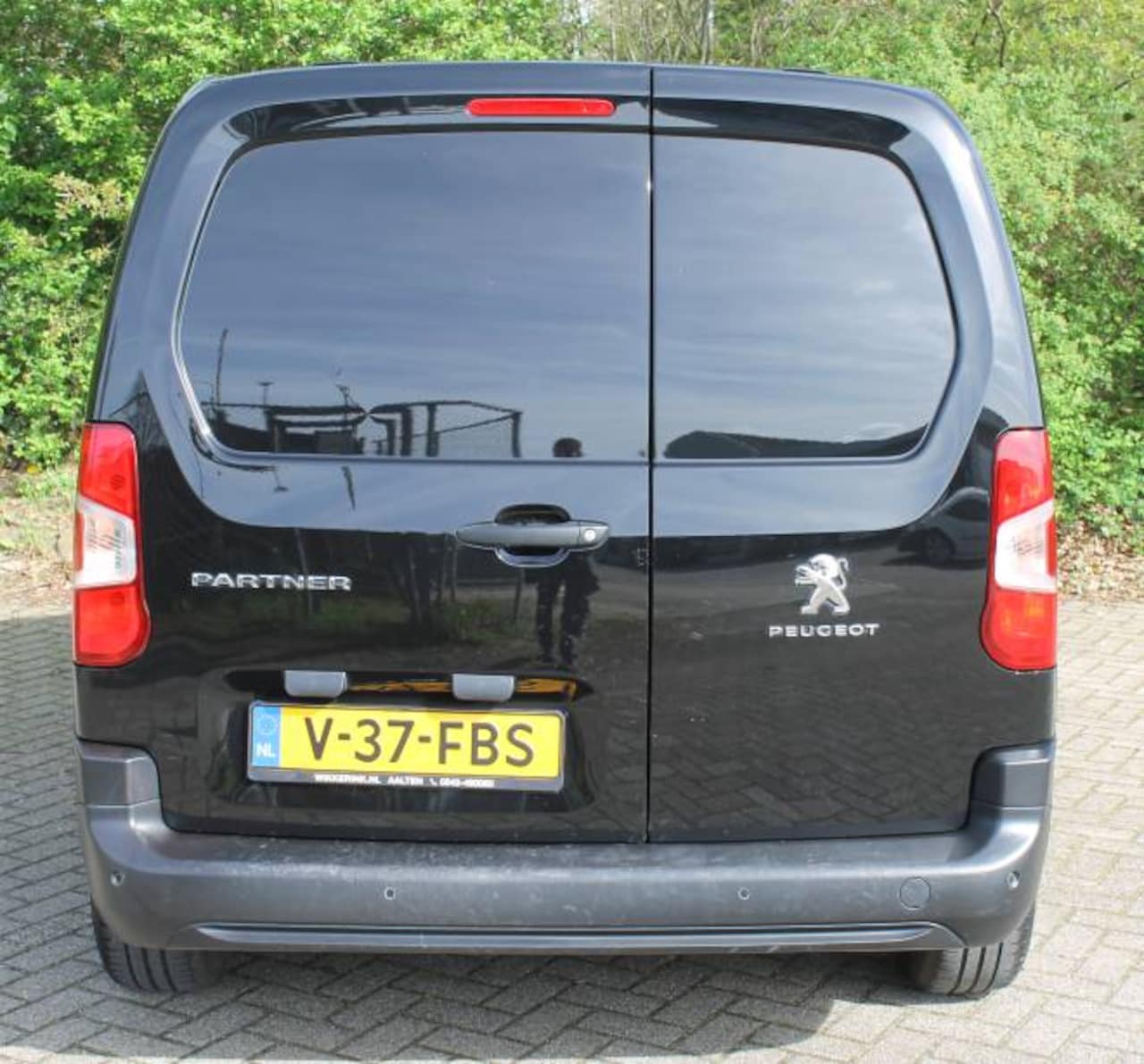 Peugeot Partner - 1.5 BlueHDi 100pk S&amp;S 650kg 3-zits Premium