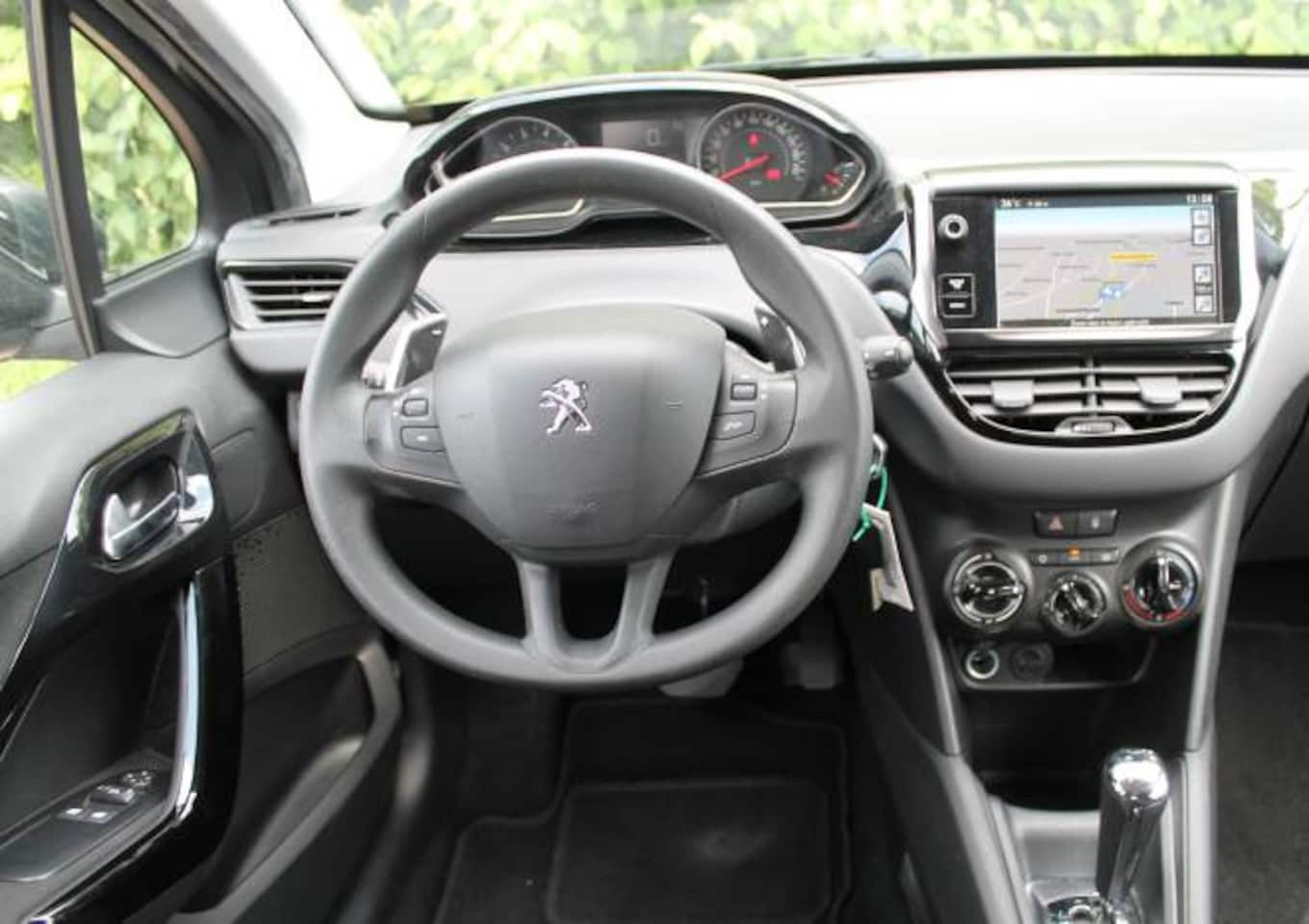 Peugeot 208 - 1.2 e-VTi 2Tronic 82PK 5D Active