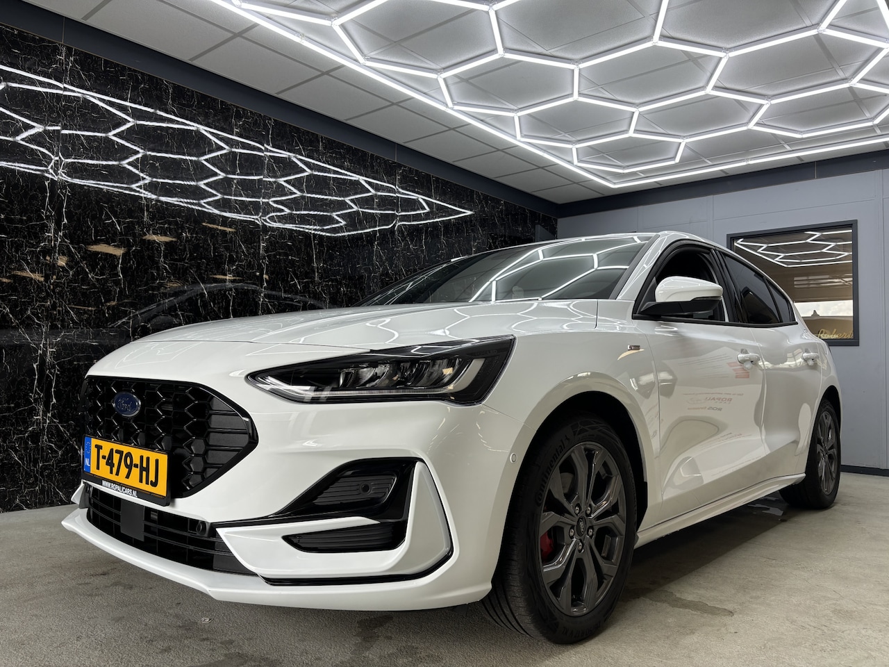 Ford Focus - 1.0 EcoBoost Hybrid ST Line X 1.0 EcoBoost Hybrid ST Line X - AutoWereld.nl