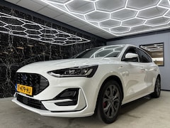 Ford Focus - 1.0 EcoBoost Hybrid ST Line X