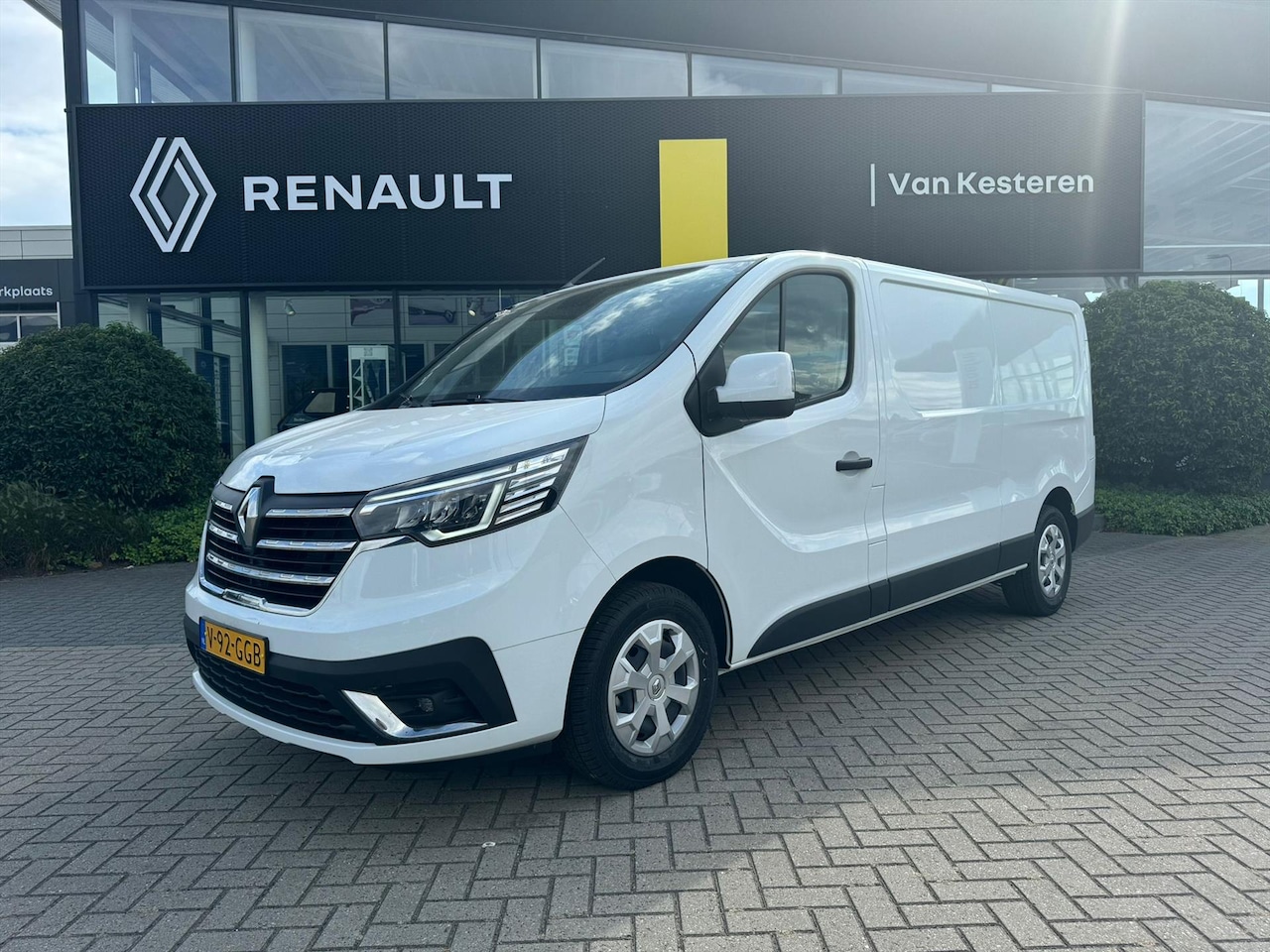 Renault Trafic - GB 2.0 Blue dCi 131pk L2H1 T30 - AutoWereld.nl