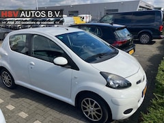 Toyota Aygo - 1.0-12V Comfort Navigator 4-deurs airco