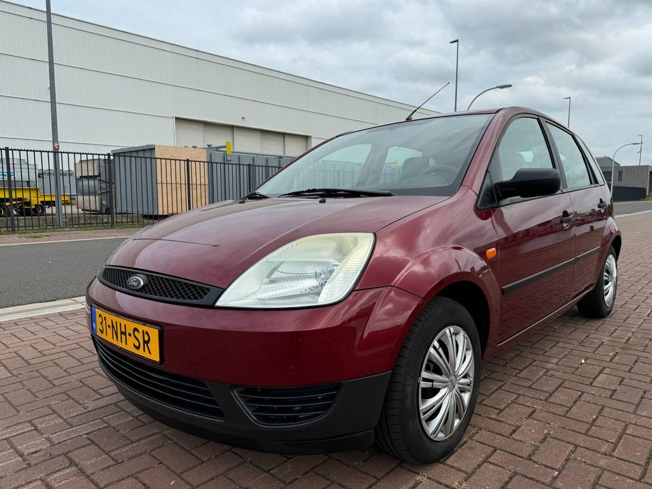 Ford Fiesta - 1.4-16V /St.bkr/5 drs/Elek.ramen/Nieuwe APK - AutoWereld.nl