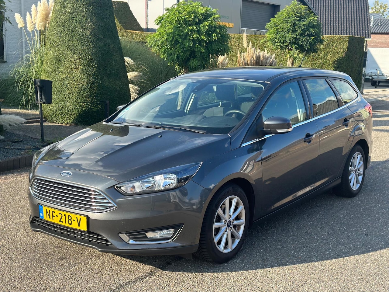 Ford Focus Wagon - 1.5 TDCI Titanium Edition 2015 Navi/Clima/Lmv - AutoWereld.nl