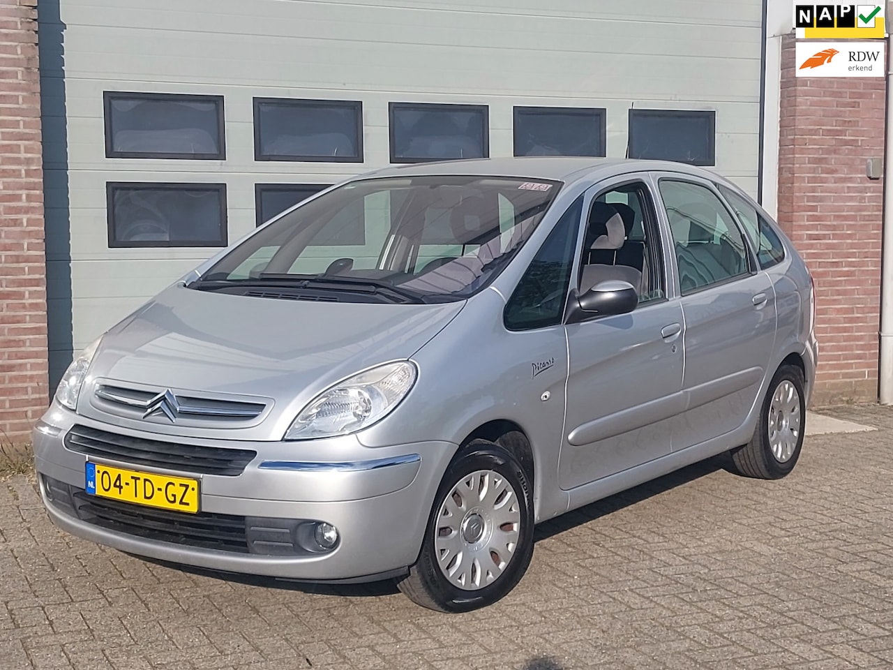 Citroën Xsara Picasso - 1.6i-16V Caractère 2006 Airco Hoge Instap - AutoWereld.nl