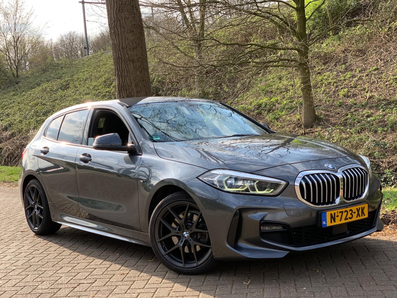 BMW 1-serie - 118i High Executive AUT M-PAKKET TOPSTAAT 2020 - AutoWereld.nl