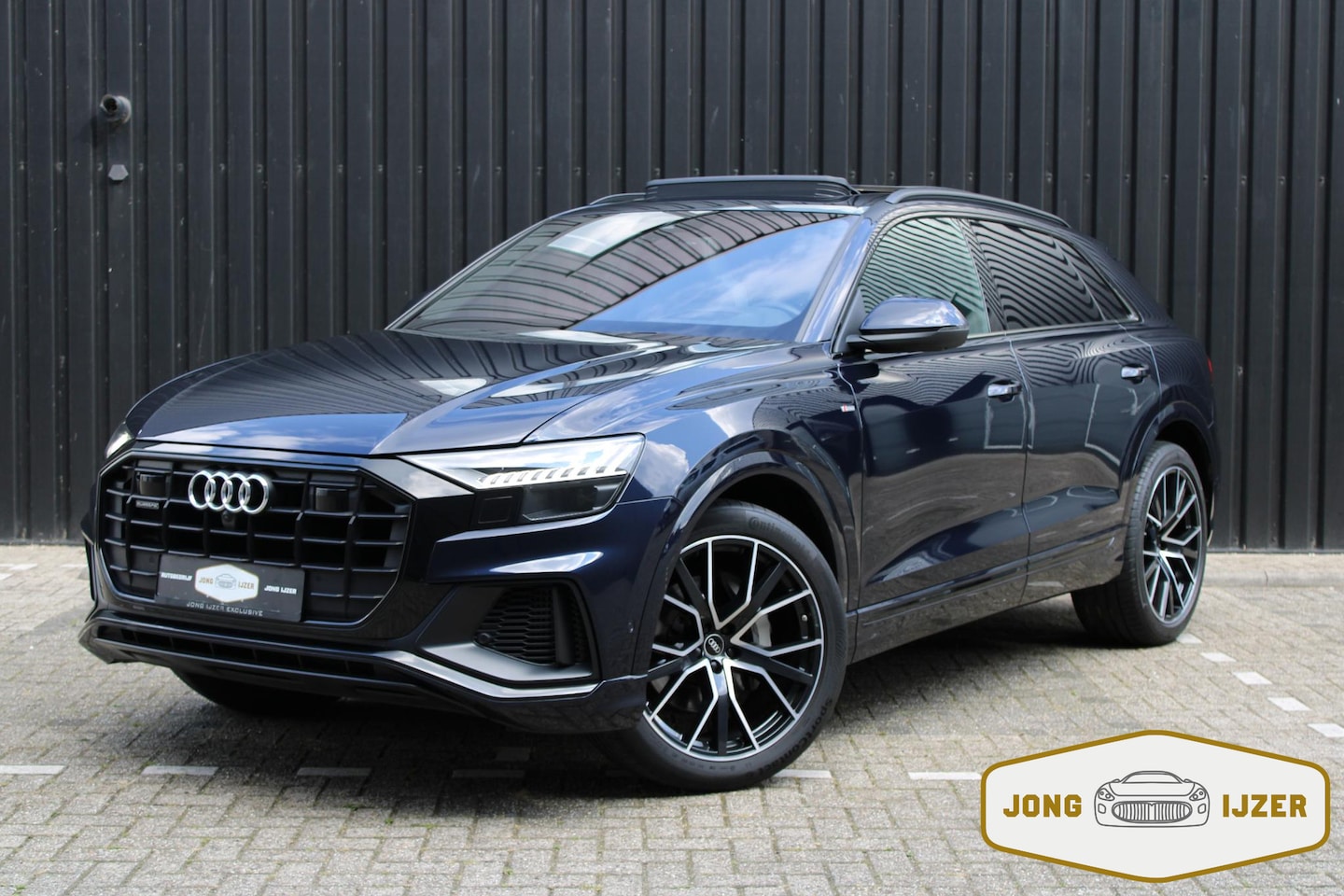 Audi Q8 - 55 TFSI QUATTRO 3x S-LINE PANO SFEER HUD LUCHTVERI - AutoWereld.nl