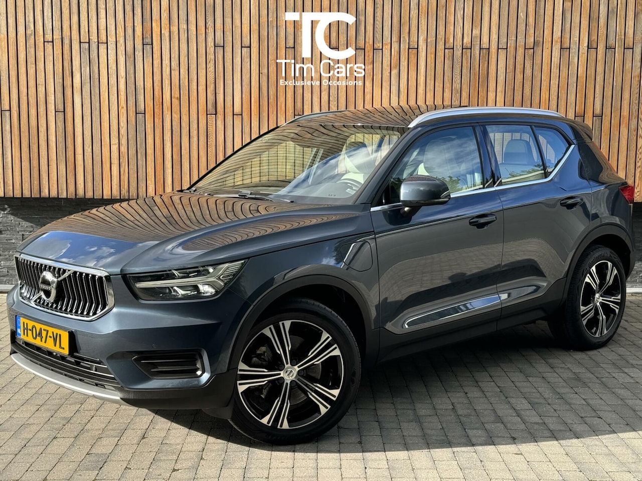 Volvo XC40 - 1.5 T5 Twin Engine Inscription Panoramadak | Trekhaak elektrisch uitklapbaar | Leren bekle - AutoWereld.nl