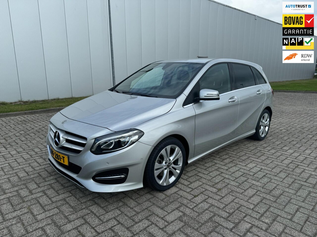 Mercedes-Benz B-klasse - 180 Ambition 180 Ambition ,Automaat, Leer - AutoWereld.nl