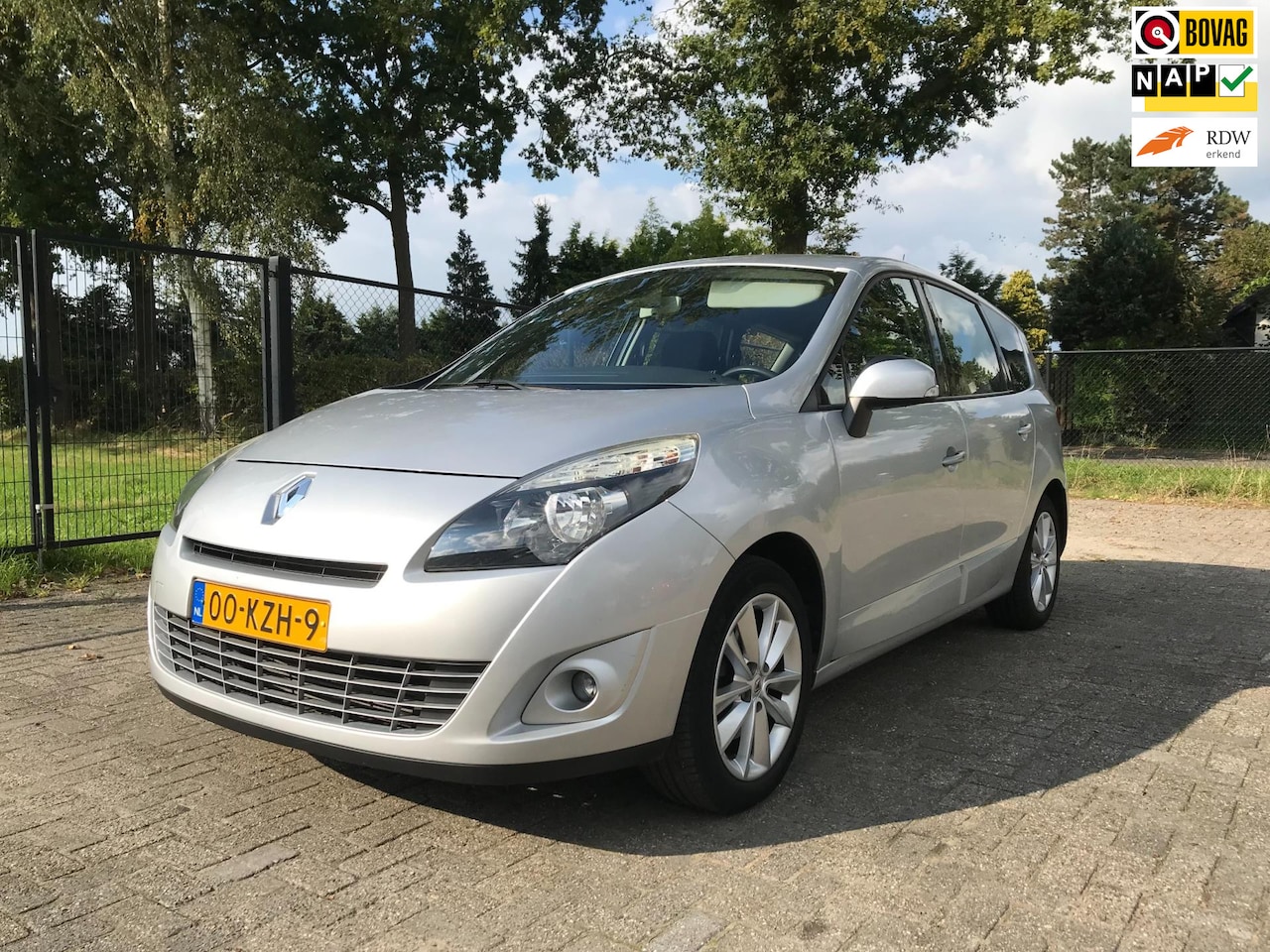 Renault Grand Scénic - 1.4 TCe Sélection Business Sport 7 persoons - AutoWereld.nl