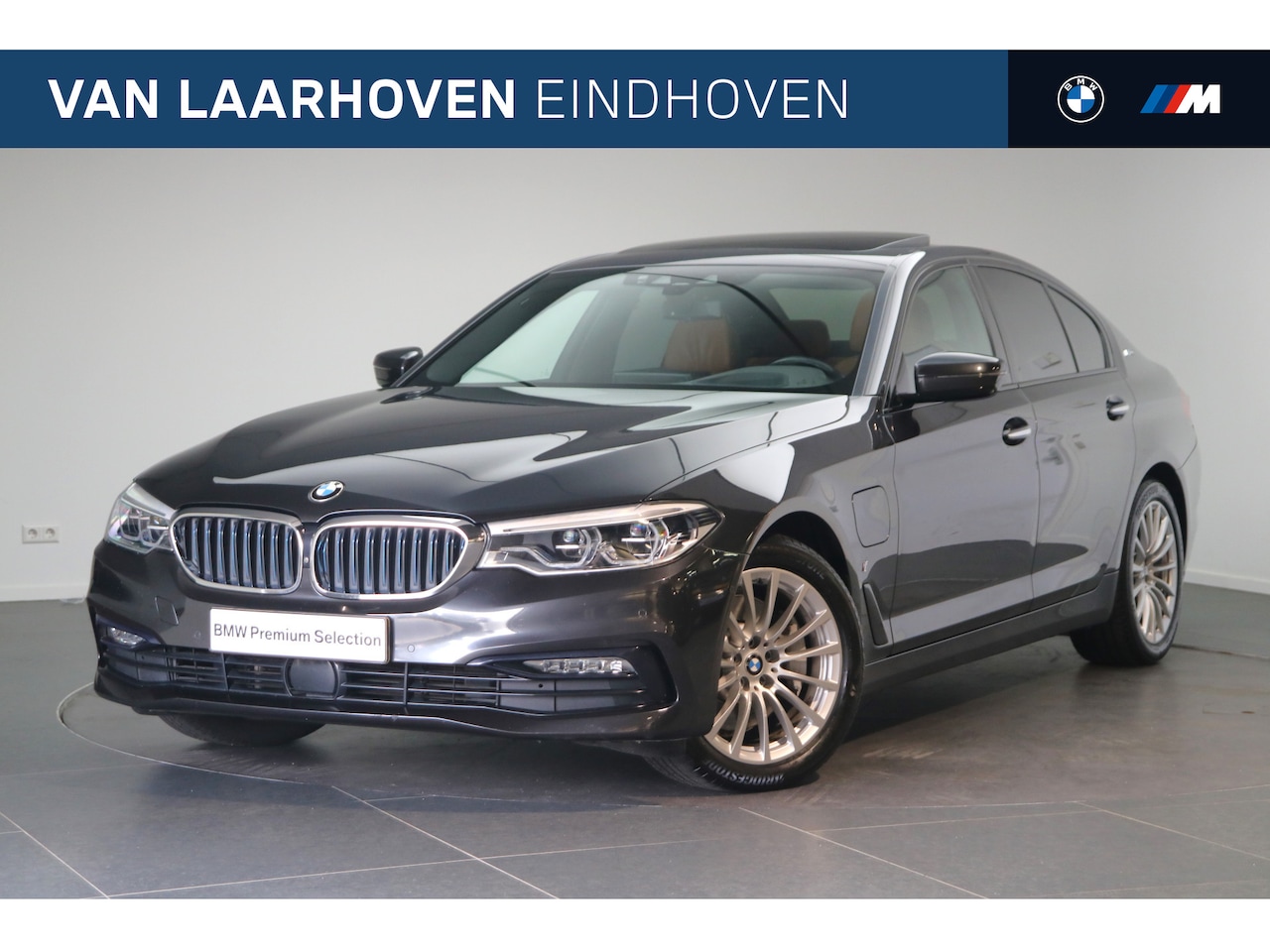 BMW 5-serie - 530e High Executive Automaat / Schuif-kanteldak / Adaptieve LED / Active Cruise Control / - AutoWereld.nl