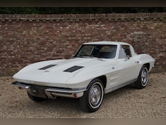 Corvette C2 - Sting Ray Split Window Rare one-year-only 'Split Window' Coupé, Restored condition, Origin