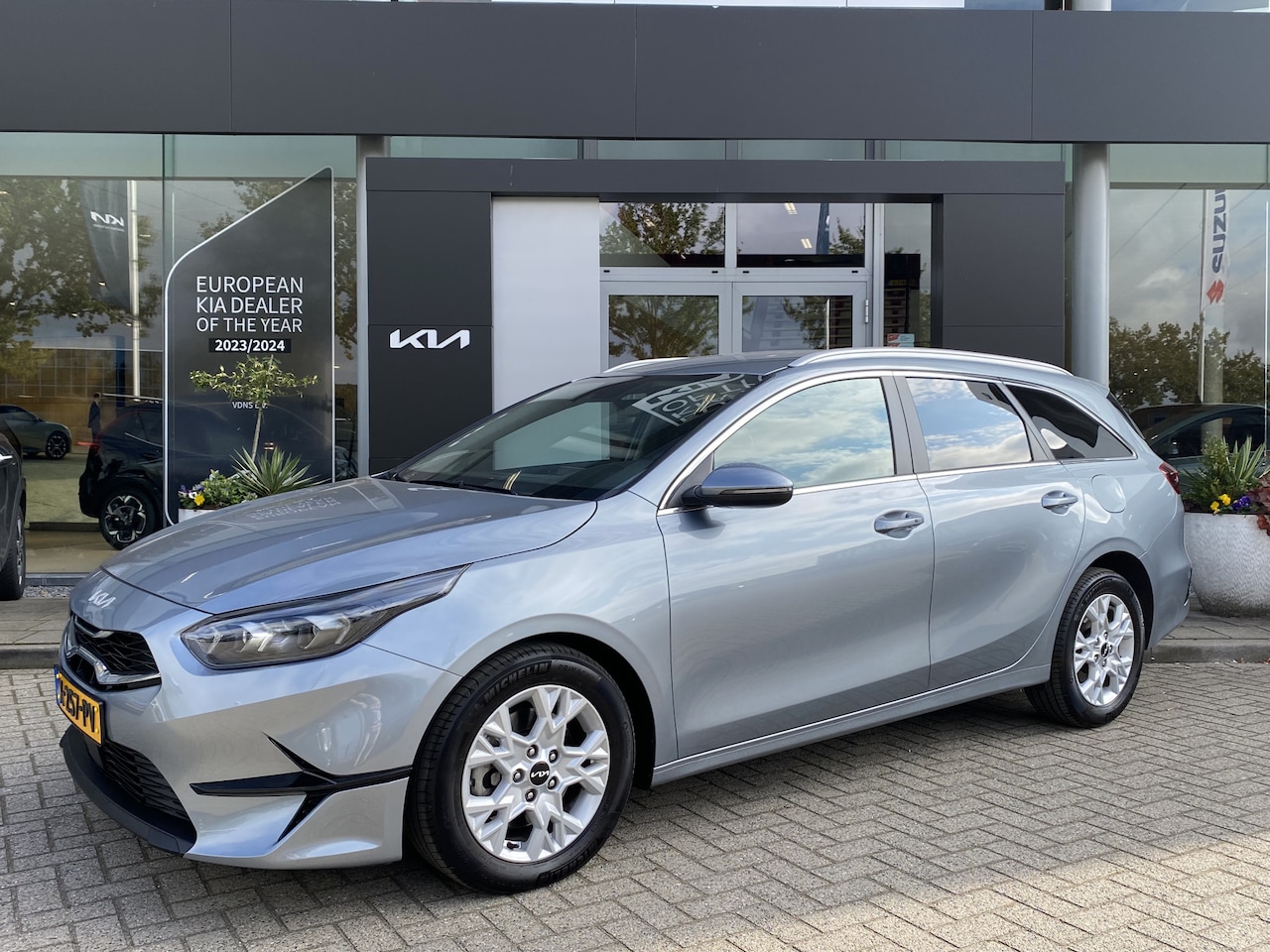 Kia Cee'd Sportswagon - Ceed 1.0 T-GDi DynamicPlusLine info Roel 0492-588951 - AutoWereld.nl