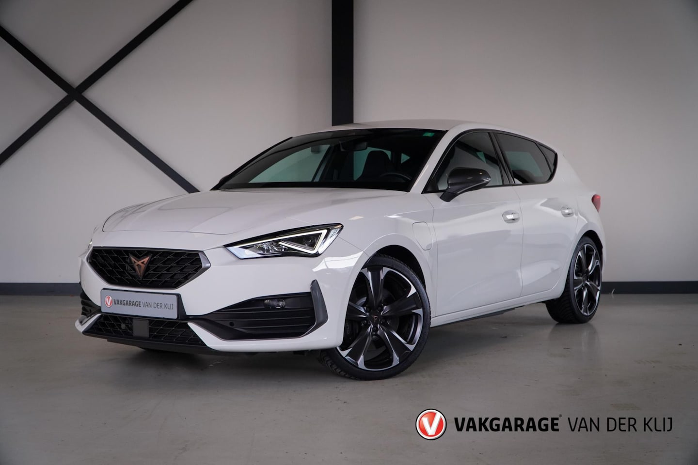 CUPRA Leon - E-Hybrid | Navi | Clima | Stuurverwarming | ACC | - AutoWereld.nl