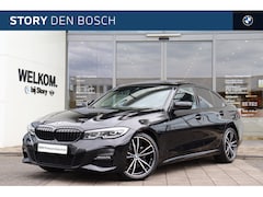 BMW 3-serie - 318i High Executive M Sport Automaat / Schuif-kanteldak / Sportstoelen / LED / Live Cockpi