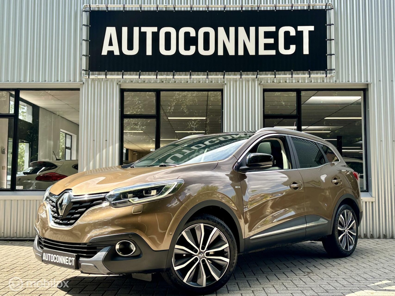 Renault Kadjar - 1.2 TCe Bose. NAVI, PANO, AFN. TREKHAAK, LEDER. - AutoWereld.nl