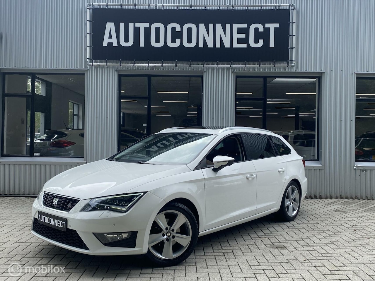 Seat Leon ST - 1.4 TSI FR 1.4 TSI FR, CRUISE, NAVI, PANODAK, PDC - AutoWereld.nl